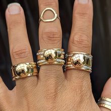 Load image into Gallery viewer, Solid 9ct yellow gold blob ring size R 1/2 (US 9)
