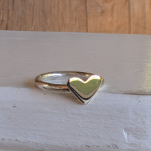 Load image into Gallery viewer, 9ct yellow gold heart top stacker with plain band size L 1/2