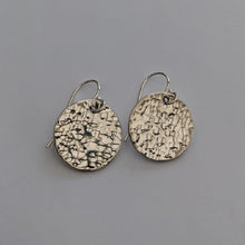 Load image into Gallery viewer, Sterling silver hammered earrings
