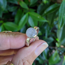 Load image into Gallery viewer, Sterling Silver moonstone ring size R