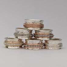 Load image into Gallery viewer, Sterling silver and yellow gold spinning ring size S1/2