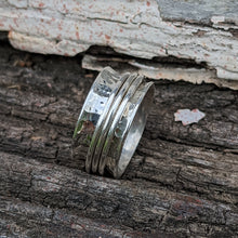 Load image into Gallery viewer, Sterling silver spinning ring size Q 1/2
