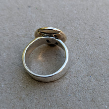 Load image into Gallery viewer, Sterling Silver and 9ct yellow gold large squashed blob ring size Q1/2