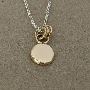 9ct yellow gold large squashed blob pendant
