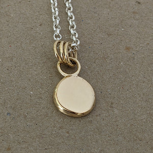 9ct yellow gold large squashed blob pendant