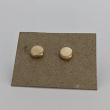 Load image into Gallery viewer, 9ct yellow gold squashed blob studs