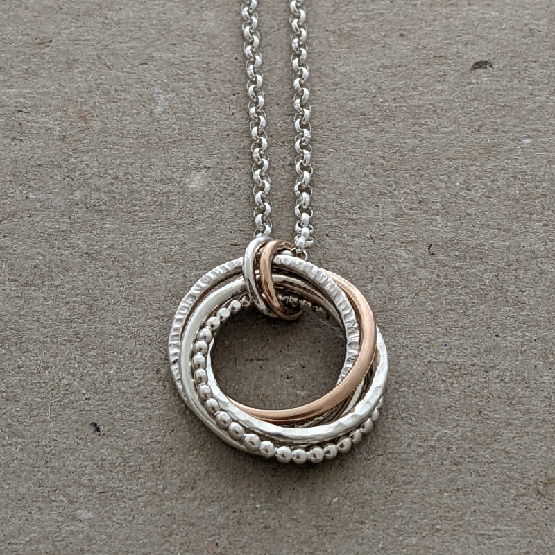 5 ring pendant with x2 9ct rose gold rings