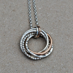 5 ring pendant with x2 9ct rose gold rings