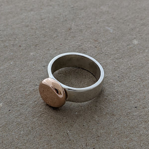 Sterling Silver and 9ct rose gold squashed blob ring size S1/2