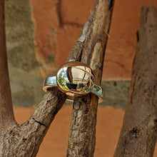Load image into Gallery viewer, Sterling Silver and 9ct yellow gold blob ring size N 1/2