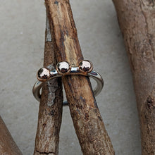 Load image into Gallery viewer, Rose gold x3 blob stacking ring size p