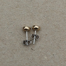 Load image into Gallery viewer, 9ct yellow gold squashed blob studs