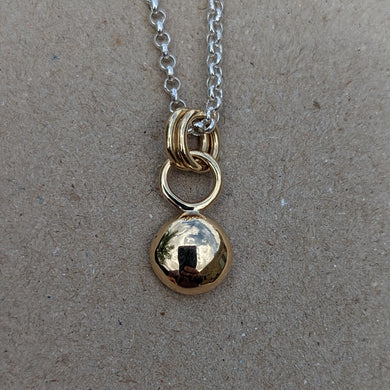 9ct yellow gold blob pendant - Number 2