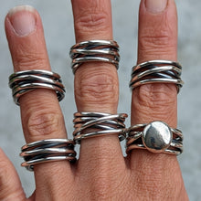 Load image into Gallery viewer, Sterling silver Tangled ring with large silver blob size T