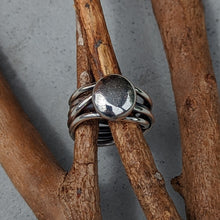 Load image into Gallery viewer, Sterling silver Tangled ring with large silver blob size T