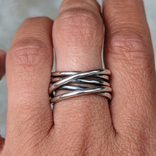 Load image into Gallery viewer, Sterling silver Tangled ring size R number 2