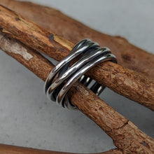 Load image into Gallery viewer, Sterling silver Tangled ring size P number 5