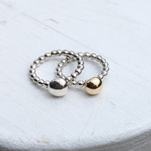 Load image into Gallery viewer, 9ct yellow gold blob stacker with sterling silver beaded band size O