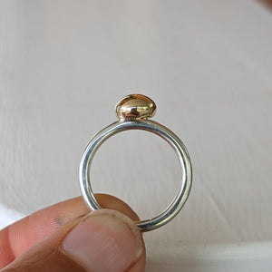 9ct yellow gold blob stacker with sterling silver band size P