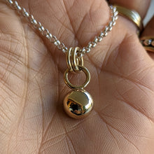 Load image into Gallery viewer, 9ct yellow gold blob pendant - Number 3