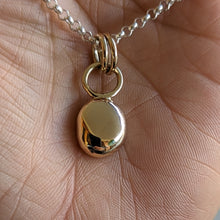 Load image into Gallery viewer, 9ct yellow gold blob pendant - Number 1