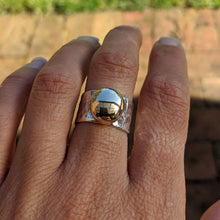 Load image into Gallery viewer, Sterling Silver and 9ct yellow gold blob ring size P 1/2