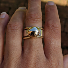 Load image into Gallery viewer, Sterling Silver and 9ct yellow gold blob ring size Q