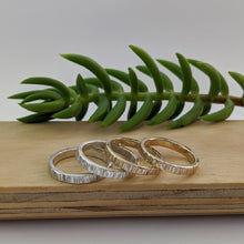 Load image into Gallery viewer, 9ct yellow gold stacking ring size P1/2