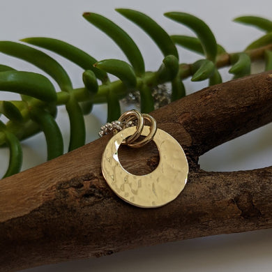 9ct yellow gold hammered pendant