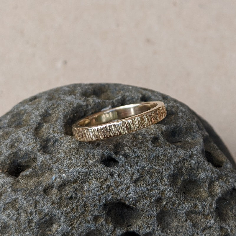 9ct yellow gold stacking ring size P1/2