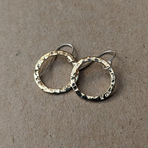 9ct yellow gold hammered round earrings