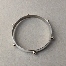 Load image into Gallery viewer, Yellow gold blob bangle