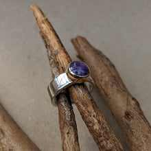 Load image into Gallery viewer, Charoite ring size Q