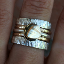 Load image into Gallery viewer, 9ct yellow gold hammered stacker