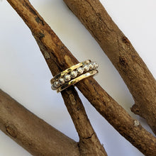 Load image into Gallery viewer, 9ct yellow gold hammered stacker